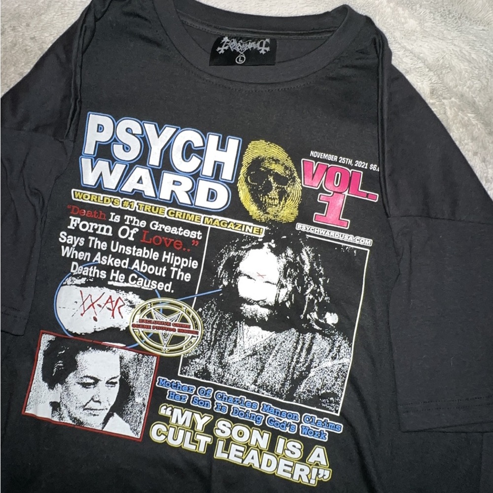 PSYCHWARD CHARLES MANSON CROPPED TEE